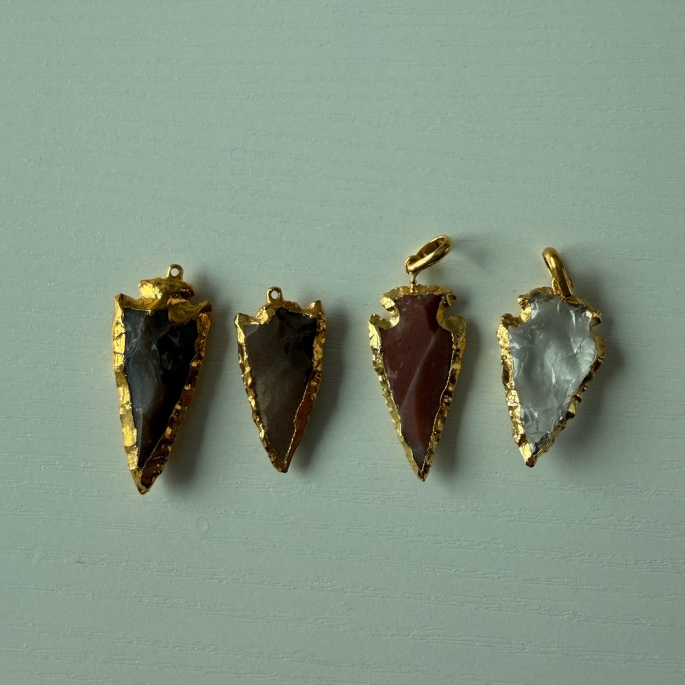 Gold-Edged Stone Arrowhead Pendant Set